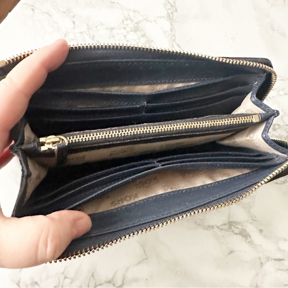 20. MICHAEL Michael Kors Navy Saffiano Leather L Zip Accordion Women’s Wallet - Picture 10 of 13